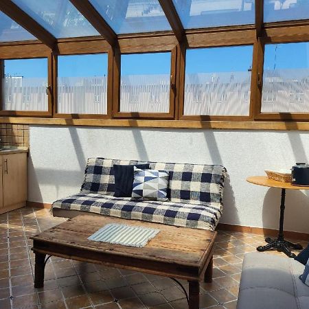 Sunflower Prague Apartments And Suites Екстериор снимка