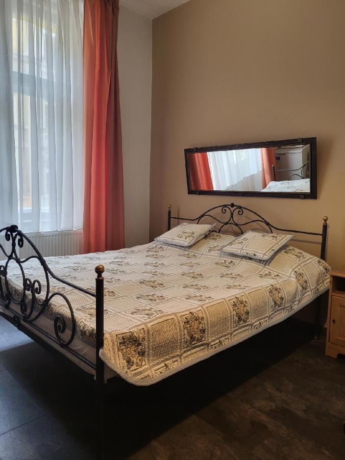 Sunflower Prague Apartments And Suites Екстериор снимка