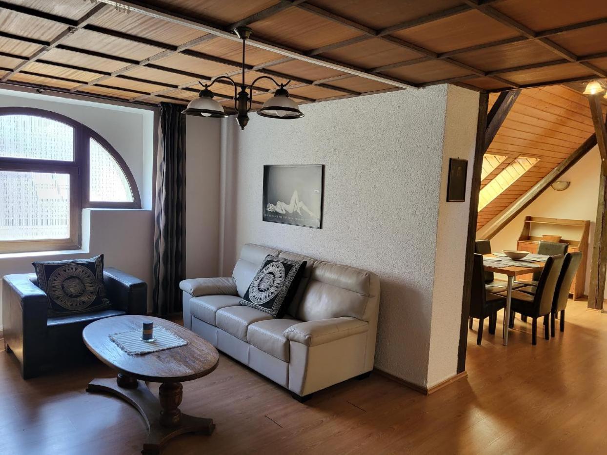 Sunflower Prague Apartments And Suites Екстериор снимка