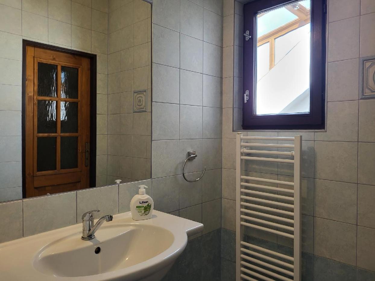 Sunflower Prague Apartments And Suites Екстериор снимка